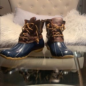 Sperry boots women size 9